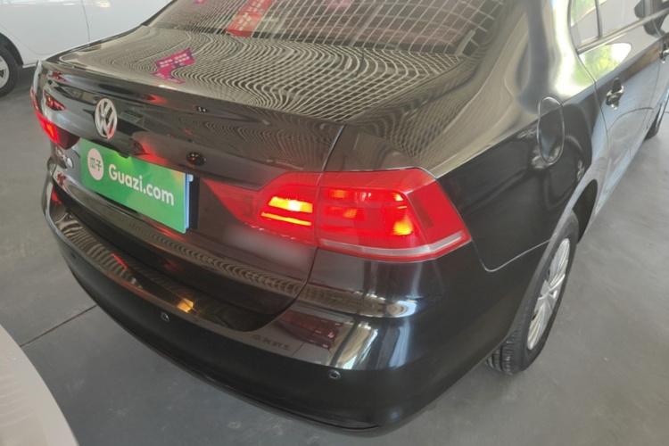 Volkswagen Santana 2016 car image #8
