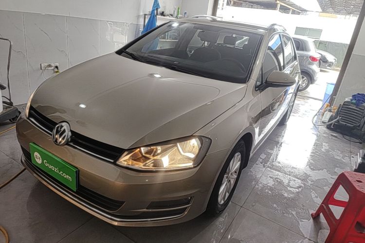 Volkswagen Golf 2016 car image #2