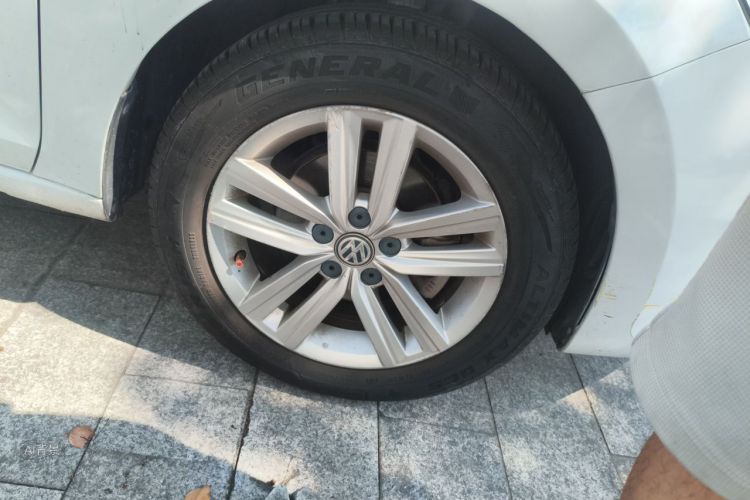 Volkswagen Santana 2017 #9 Volkswagen Santana 2017 car image #9