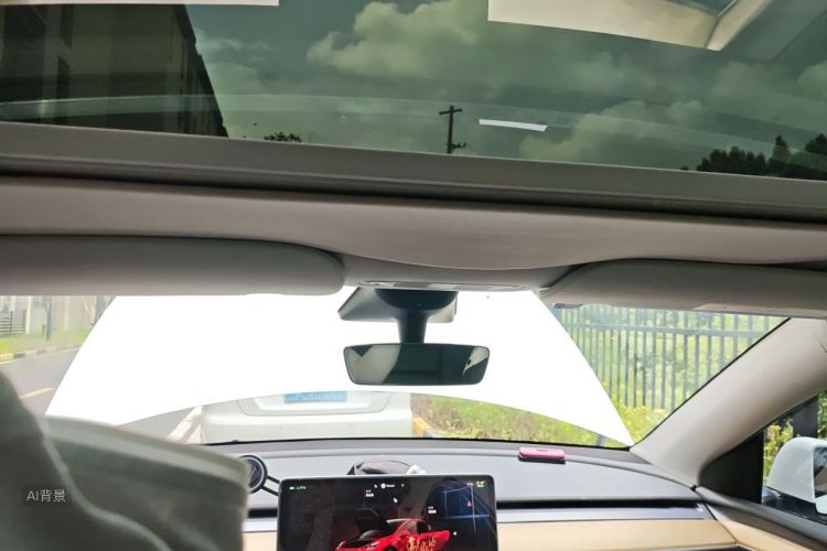 Tesla Model Y 2023 immagine di auto #20