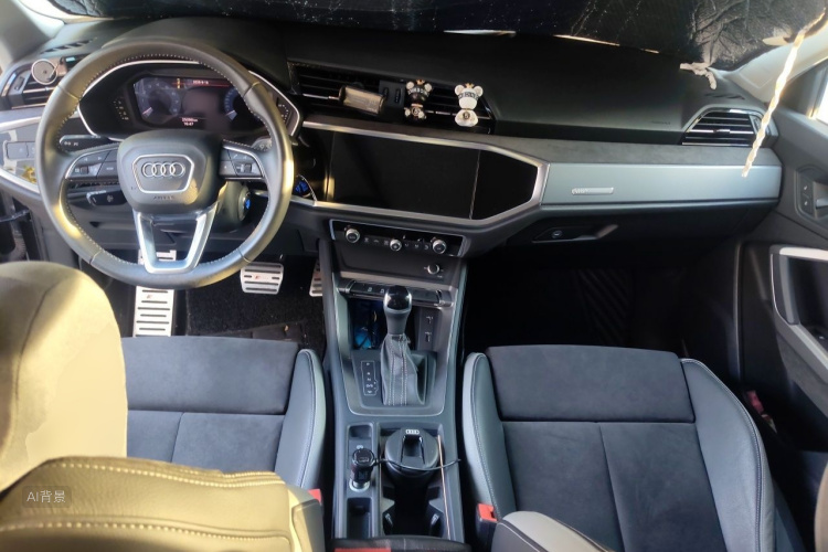 Audi Q3 2019 #11 Audi Q3 2019 car image #11