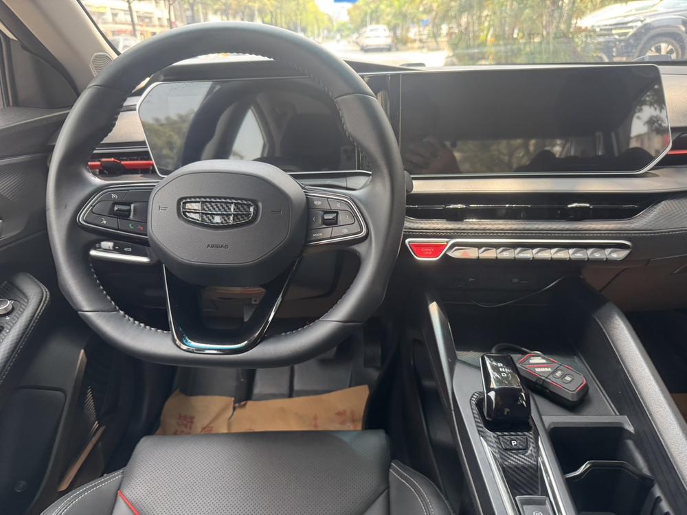 GEELY Binray 2022 immagine di auto #9