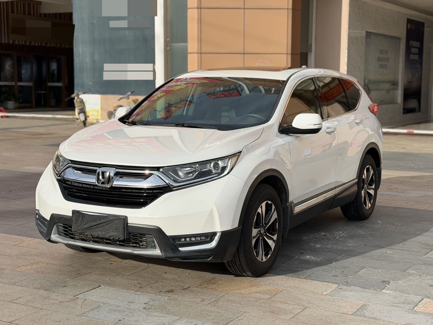 2020 immagine di auto 