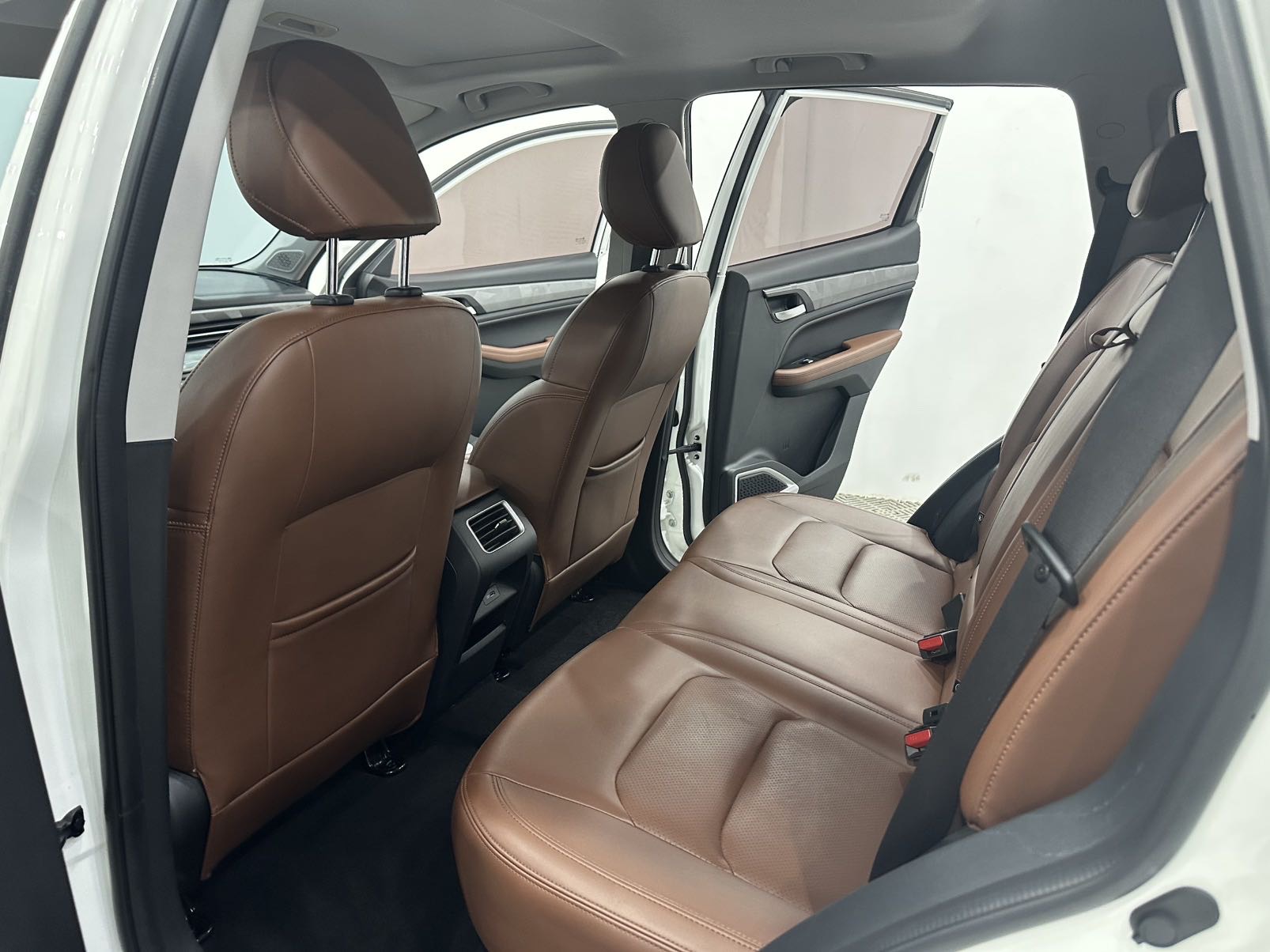 GEELY Vision X6 2022 image de voiture #6