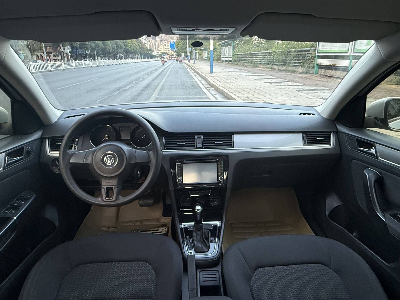 Volkswagen Bora 2013 car image #8
