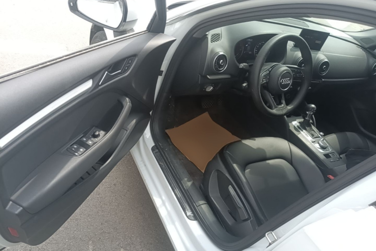 Audi A3 2021 car image #18