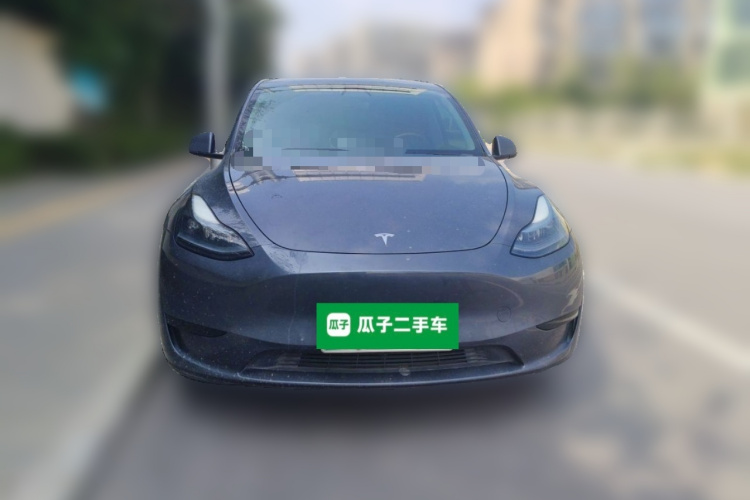 Tesla Model Y 2022 car image #3