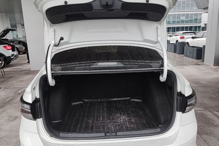 Volkswagen Lavida 2024 car image #19