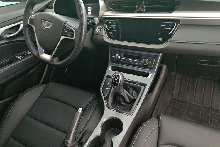 GEELY Emgrand 2018 image de voiture #13