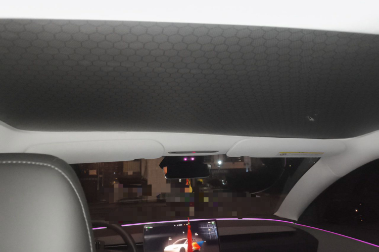 Tesla Model 3 2023 car image #20