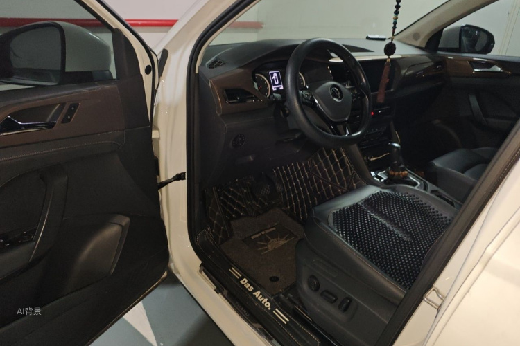 Volkswagen Tharu 2021 car image #18