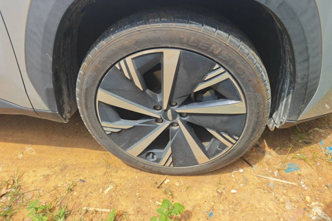 GEELY Boyue L 2023 #9 GEELY Boyue L 2023 immagine di auto #9