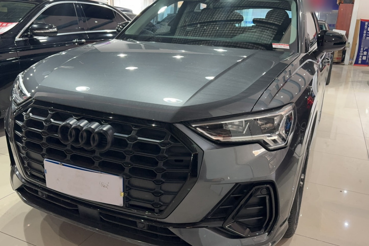 Audi Q3 2020 #2 Audi Q3 2020 car image #2