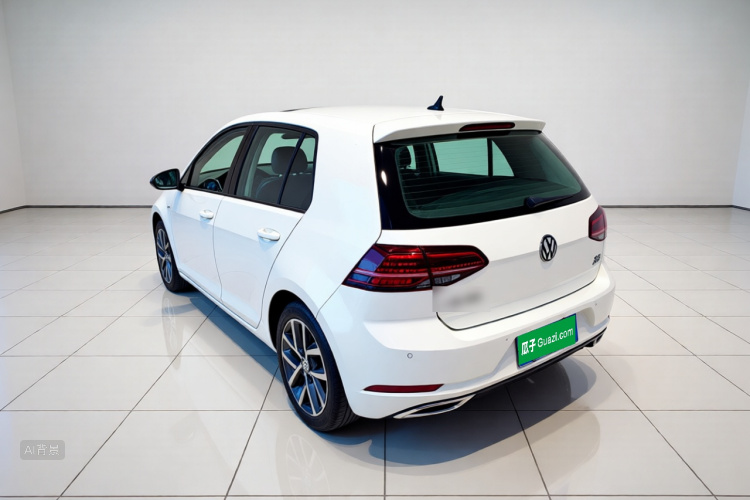 Volkswagen Golf 2020 car image #5