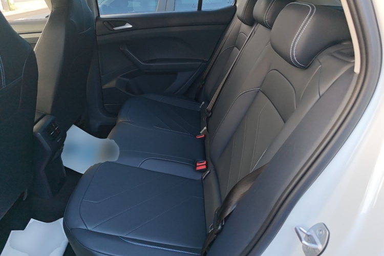 Volkswagen Tharu 2025 car image #17