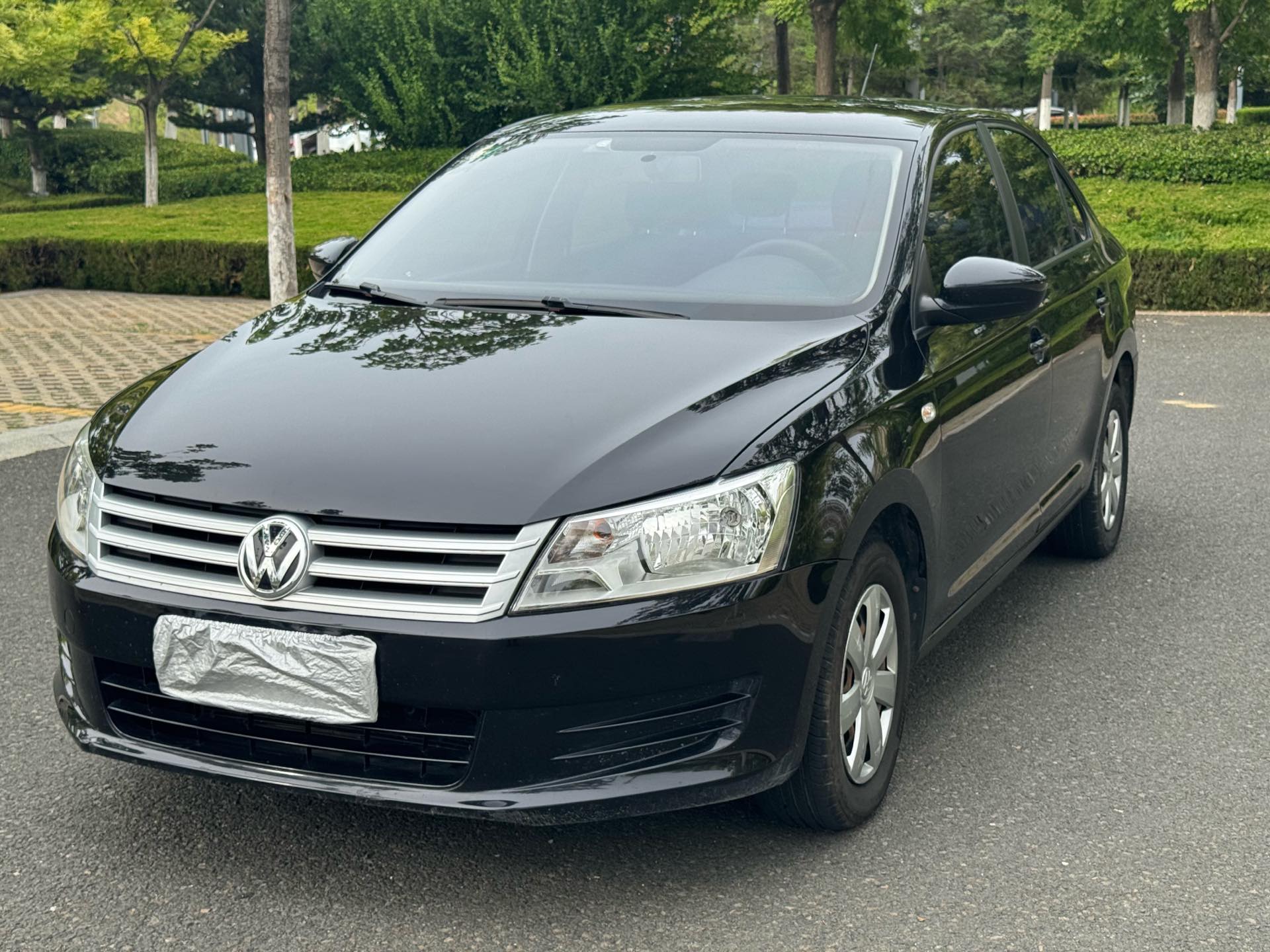 Volkswagen Santana 2015 car image 