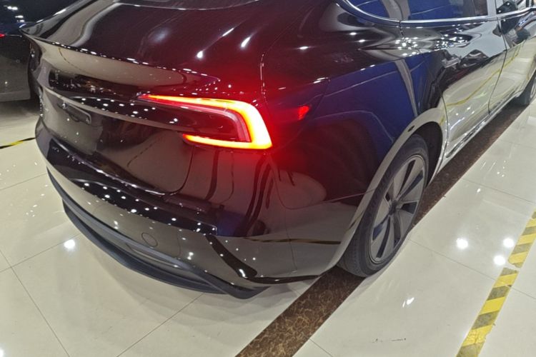 Tesla Model 3 2023 #8 Tesla Model 3 2023 car image #8