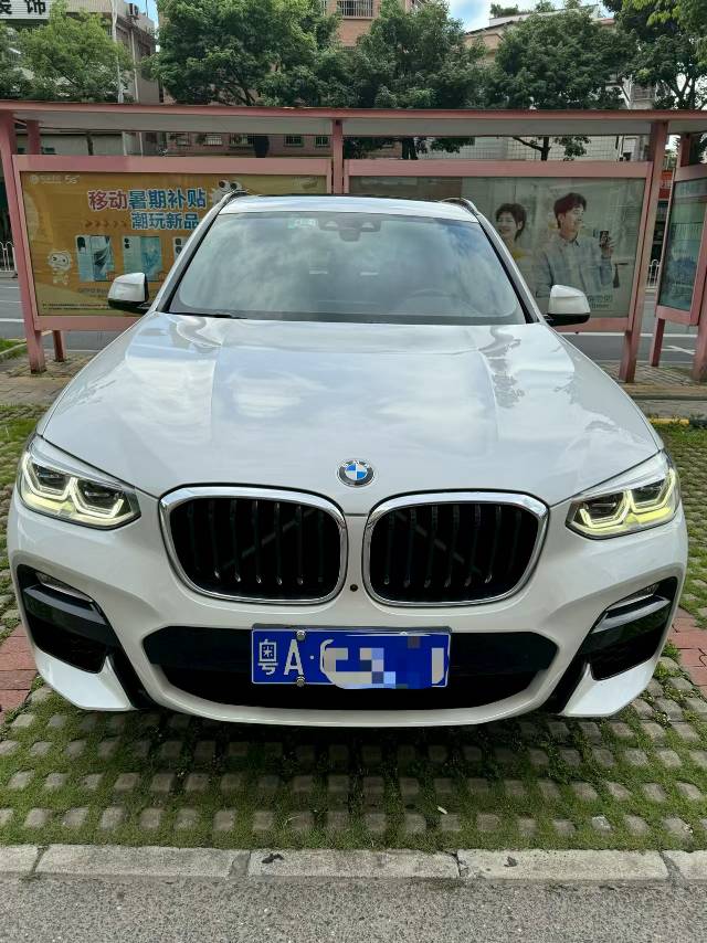 BMW X3 2019 car image #2