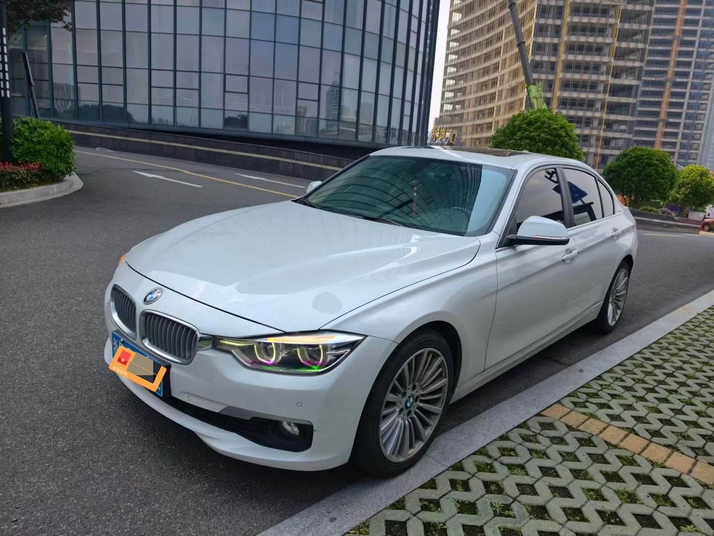 BMW 3 Series 2018 car image 