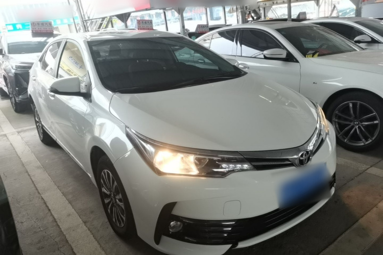 Toyota Corolla 2018 #4 Toyota Corolla 2018 car image #4
