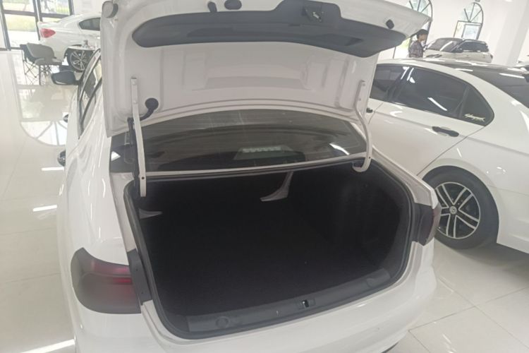 Volkswagen Lavida 2020 car image #19