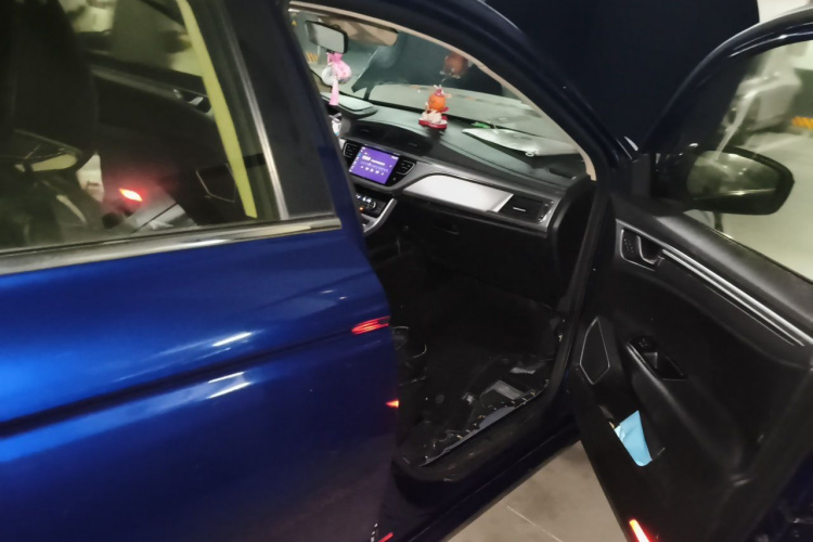GEELY Emgrand GL 2019 immagine di auto #27