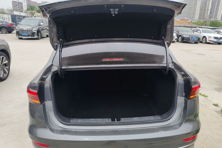 GEELY Emgrand 2023 car image #19