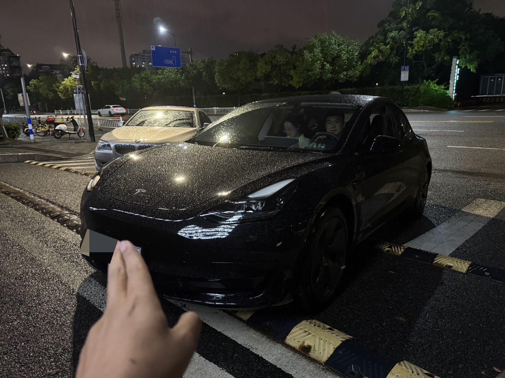 Tesla Model 3 2021 car image 