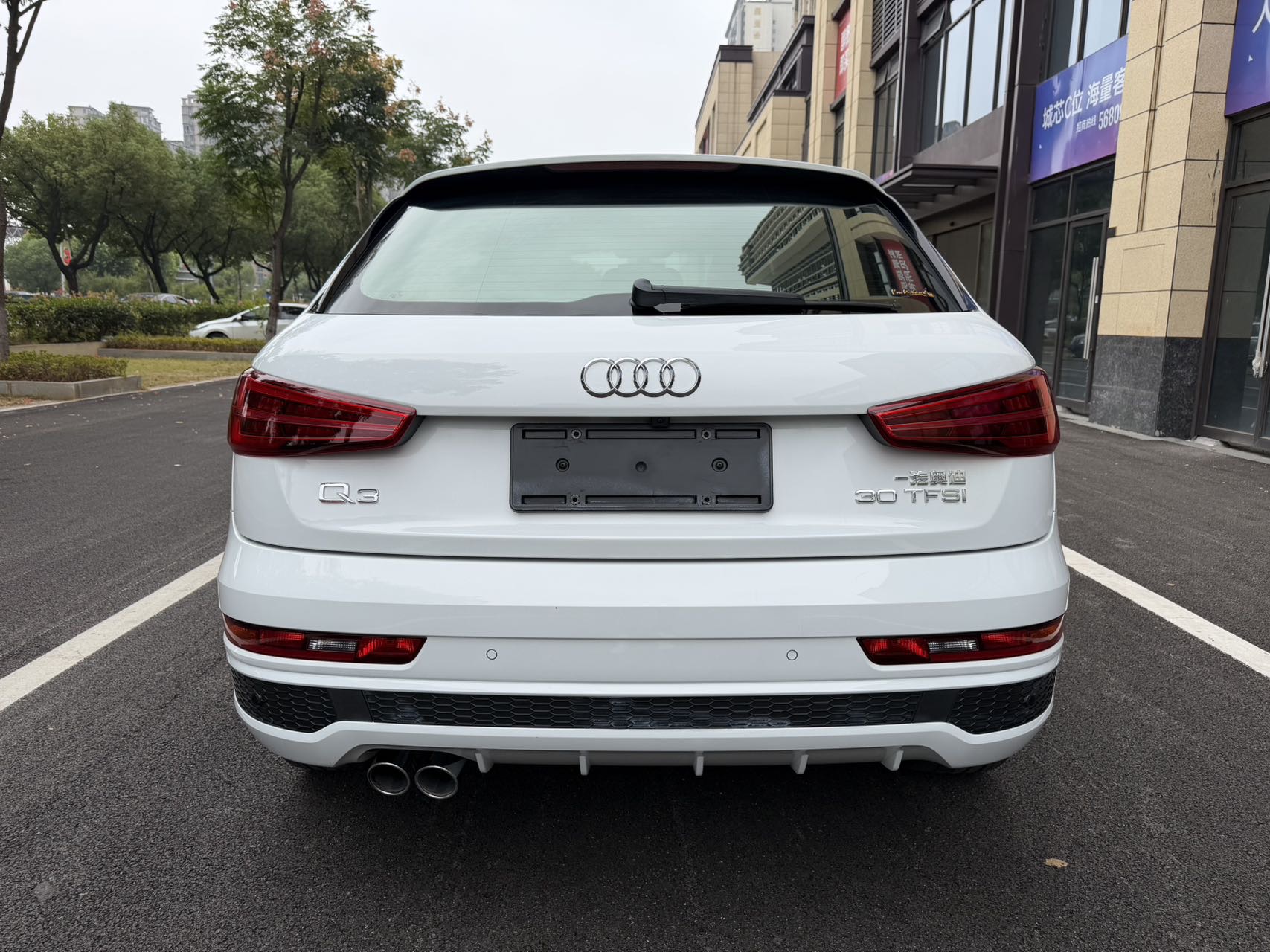 Audi Q3 2019 car image #5