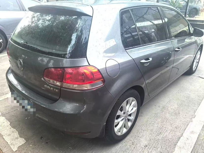 Volkswagen Golf 2013 car image #3