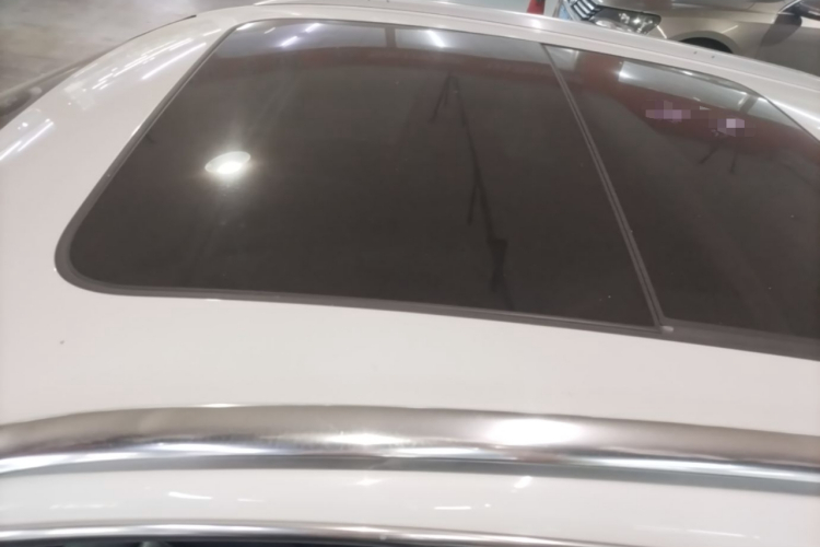 Audi Q3 2015 car image #25