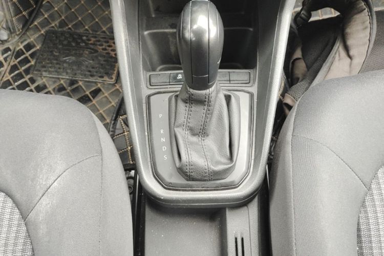 Volkswagen Santana 2019 #14 Volkswagen Santana 2019 car image #14
