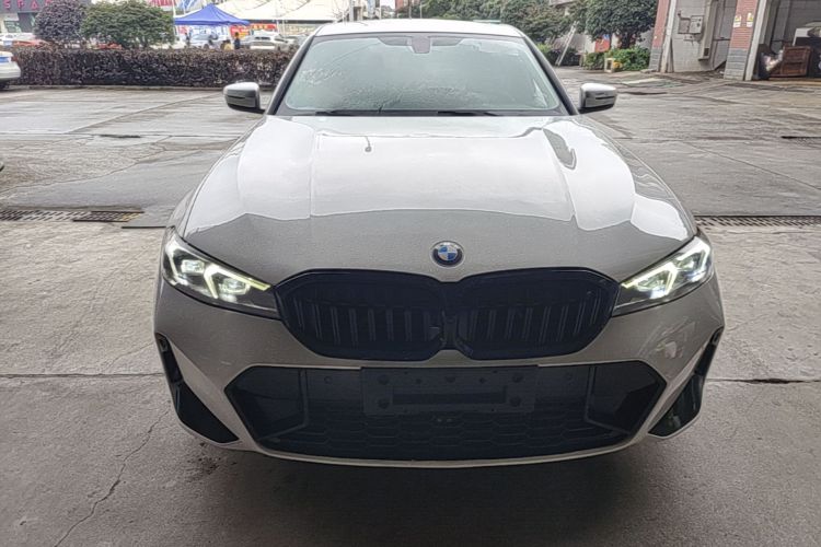 BMW 3 Series 2023 #3 BMW 3 Series 2023 car image #3