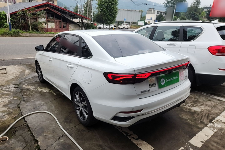 GEELY Emgrand 2024 #5 GEELY Emgrand 2024 car image #5
