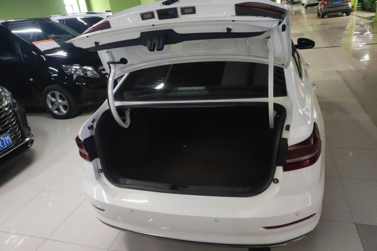 Volkswagen Lavida 2022 #19 Volkswagen Lavida 2022 car image #19