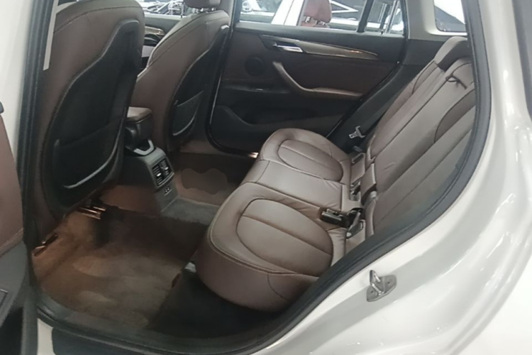 BMW X1 2019 car image #17