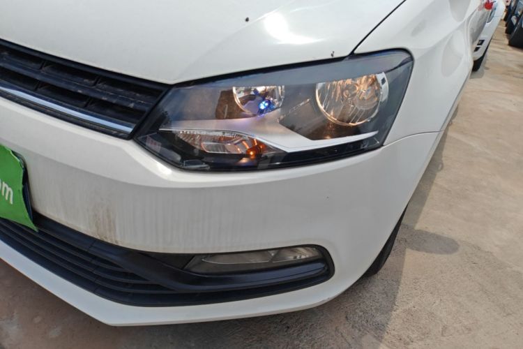 Volkswagen Polo 2019 car image #23
