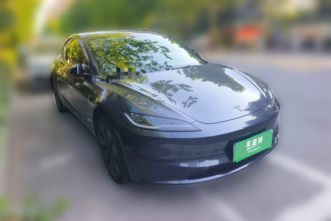 Tesla Model 3 2025 car image #2