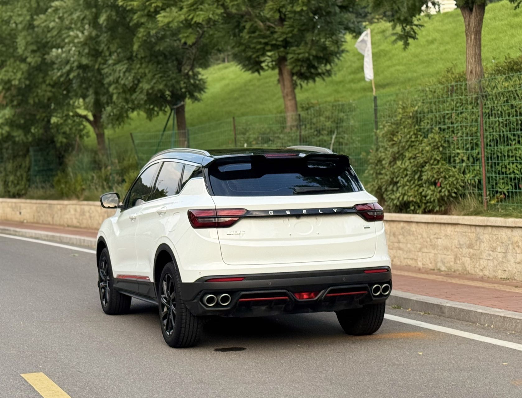 GEELY Coolray 2023 car image #4