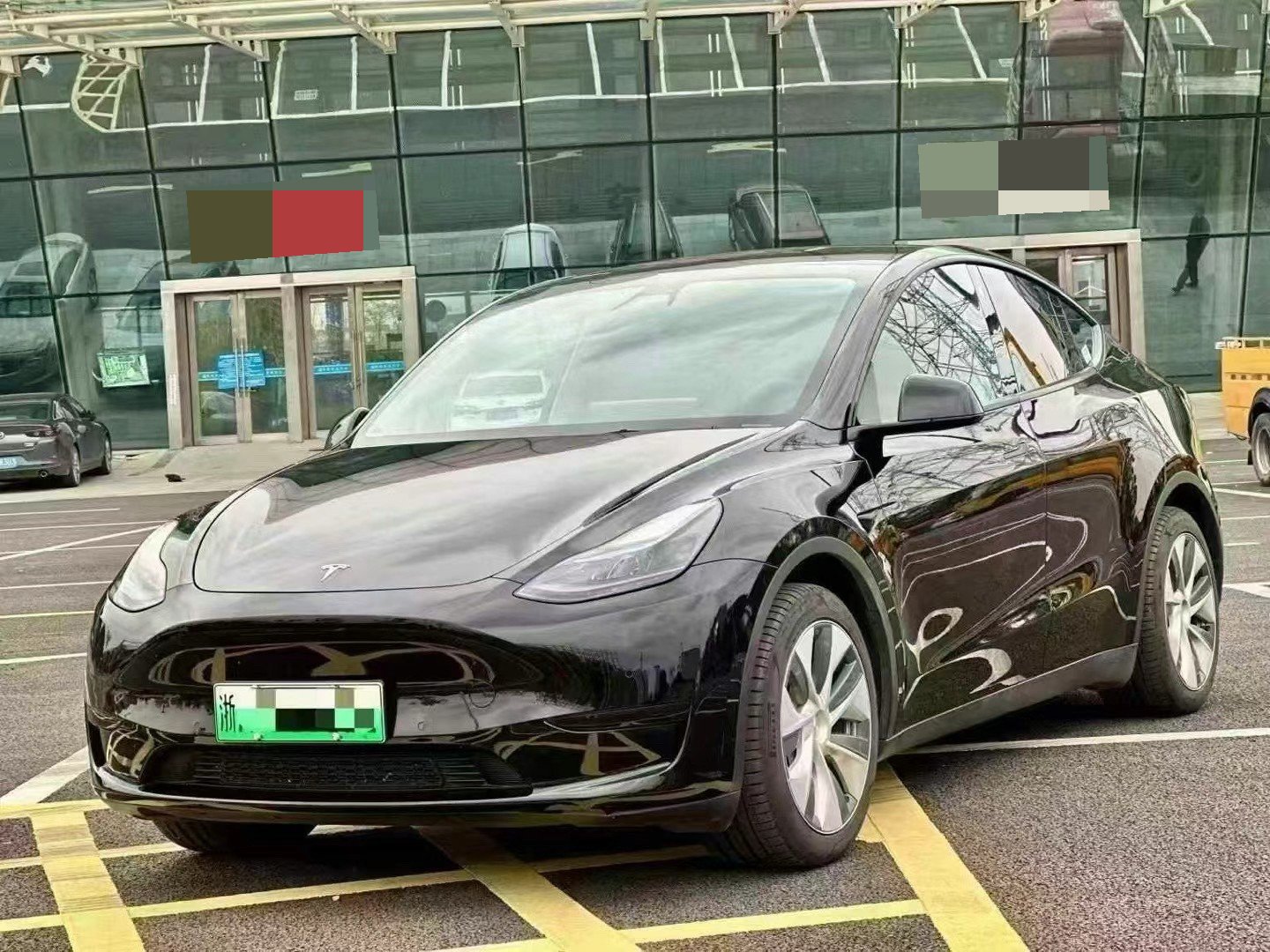 Tesla Model Y 2022 car image 