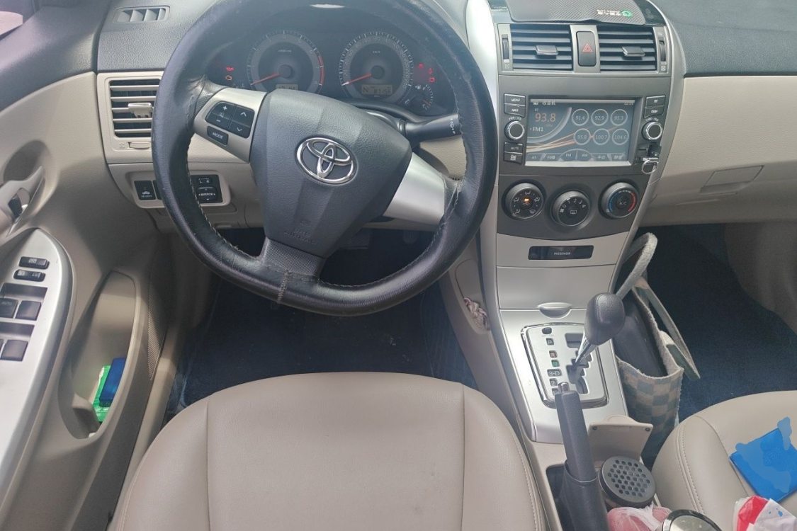 Toyota Corolla 2014 #22 Toyota Corolla 2014 car image #22