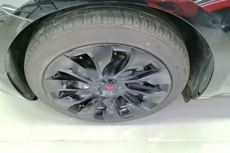 Tesla Model 3 2021 car image #9