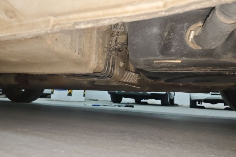 GEELY Emgrand 2018 car image #21