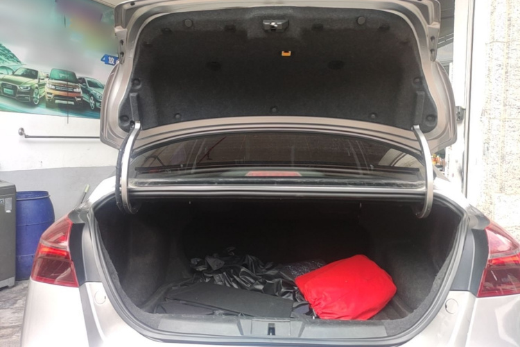 GEELY Emgrand 2020 car image #19