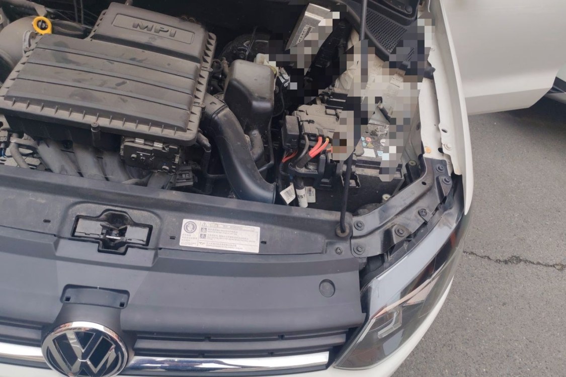 Volkswagen Polo 2016 car image #12
