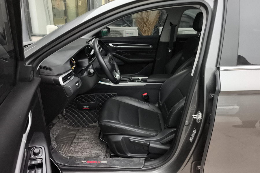 GEELY Emgrand 2024 immagine di auto #3