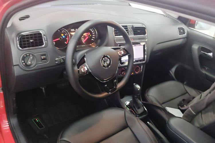 Volkswagen Polo 2016 #11 Volkswagen Polo 2016 car image #11