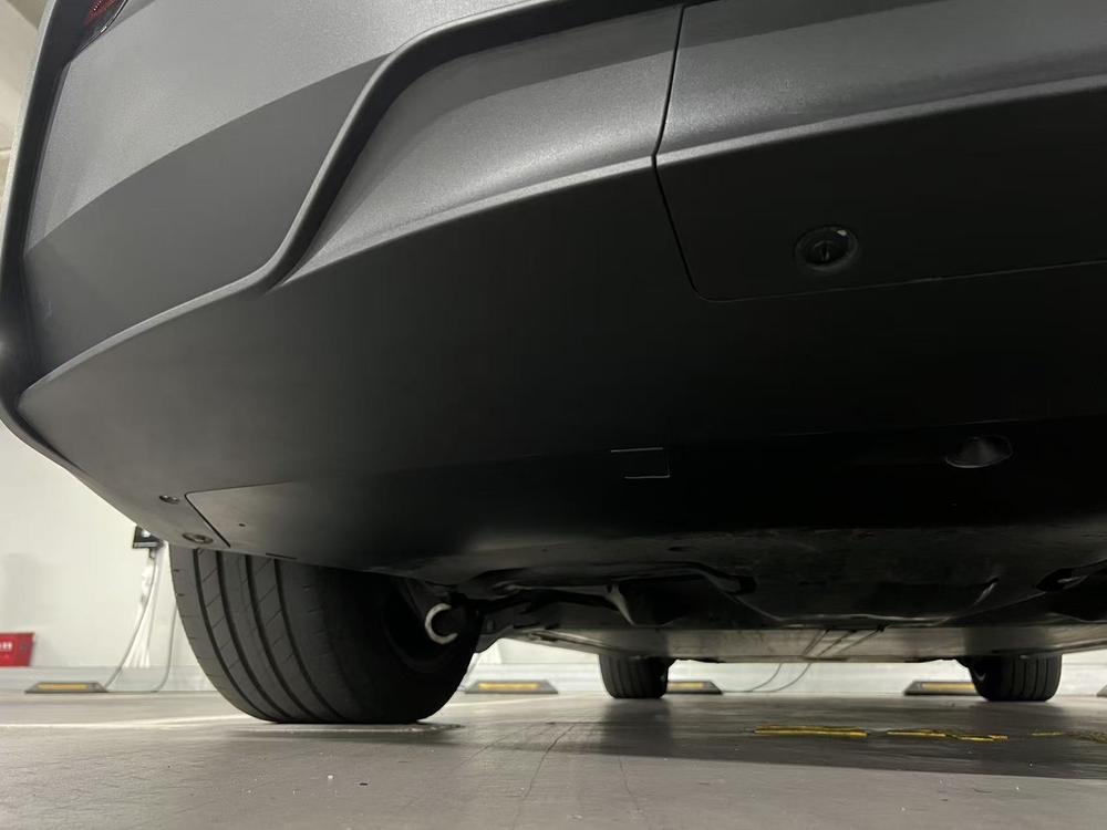 Tesla Model Y 2025 #6 Tesla Model Y 2025 car image #6