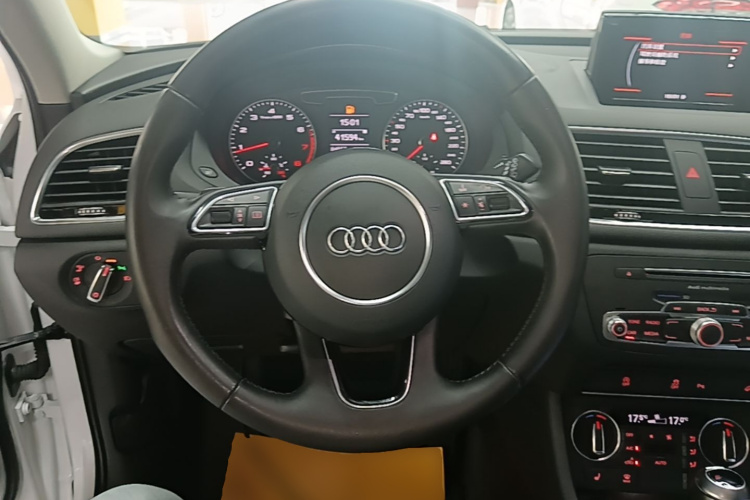 Audi Q3 2017 #11 Audi Q3 2017 car image #11