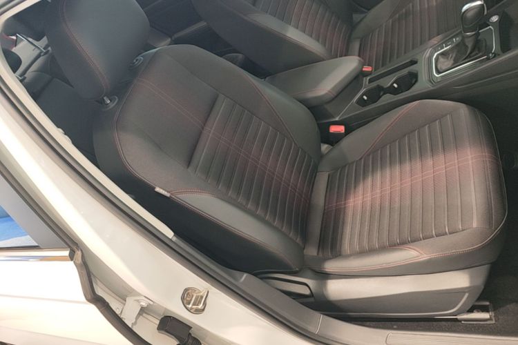 Volkswagen Lavida 2025 #24 Volkswagen Lavida 2025 car image #24